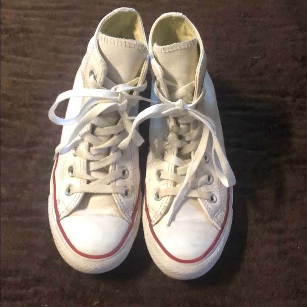 converse High tops leather shoes
